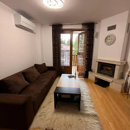 Wood Fireplace Duplex Near - Parking, Sleeps 6 Appartamento Pamporovo
