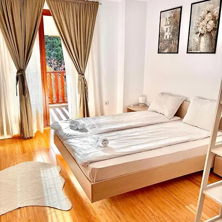 Wood Fireplace Duplex Near - Parking, Sleeps 6 * פמפורובו