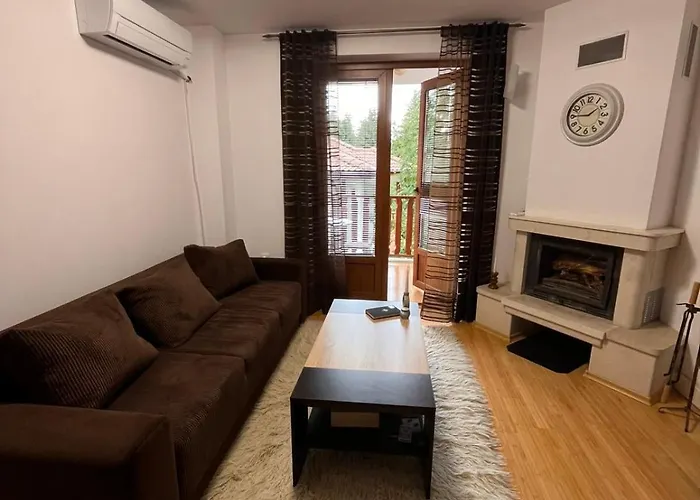 Wood Fireplace Duplex Near - Parking, Sleeps 6 Apartment Pamporovo