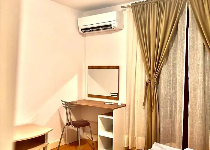 Apartment Wood Fireplace Duplex Near - Parking, Sleeps 6 Pamporovo